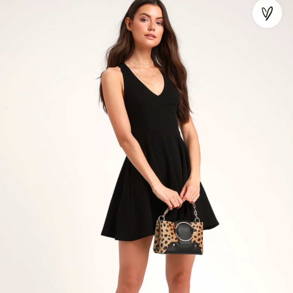 Lulu's black dress